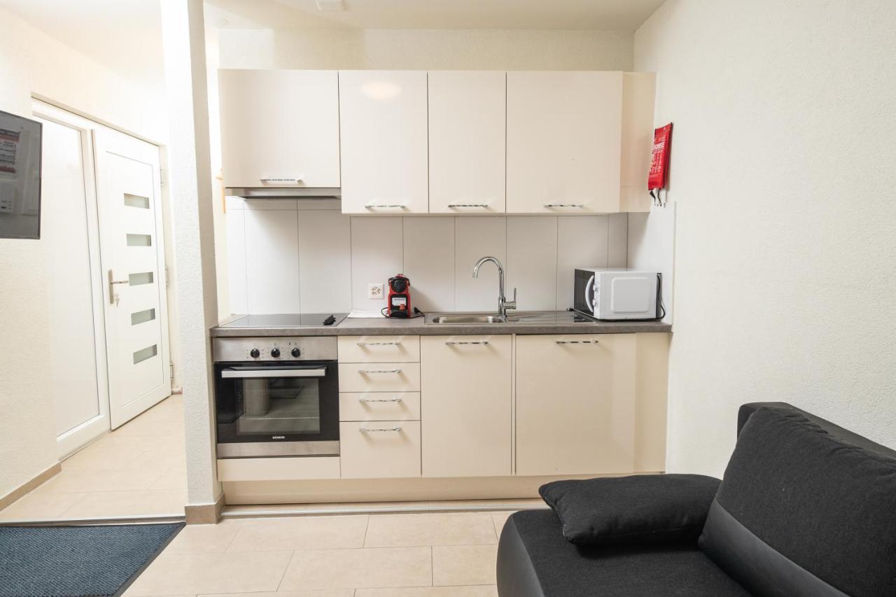 Haus Astoria Apartment Саас-Грунд Екстериор снимка